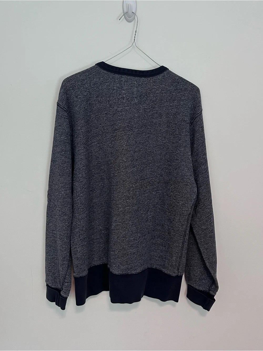 GAP Men's Charcoal and Black Crewneck Sweater